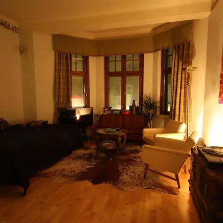 Cinema Large Studio *